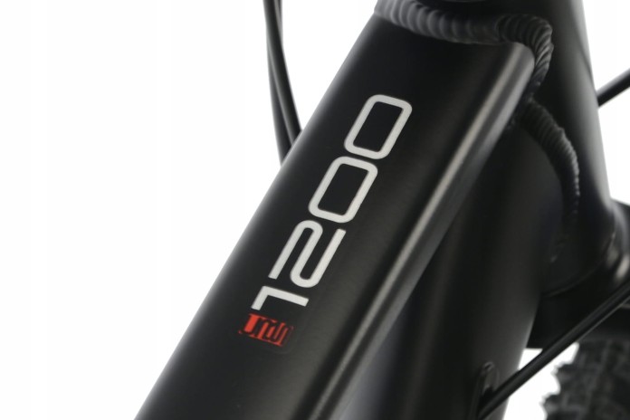 8_R24 _R KANDS 28 CRS 1200 CROSS M19 CZARNY MAT.jpg