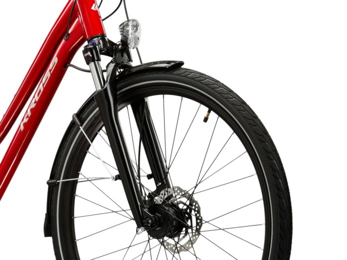 5_Rower 28" Trekkingowy KROSS TRANS 5.0 rama M 17" czerwony - srebrny R25.jpg