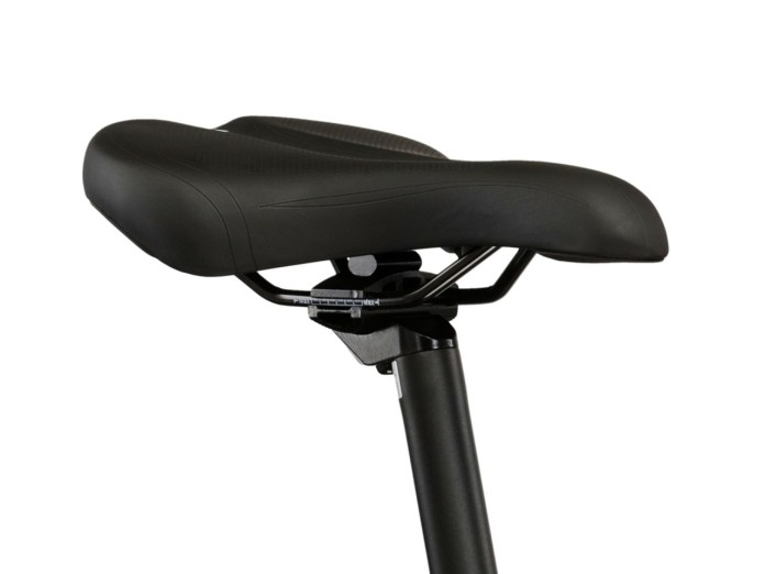 9_Rower trekkingowy 28" KROSS TRANS 1.0 rama M 17" biały - szary R25.jpg