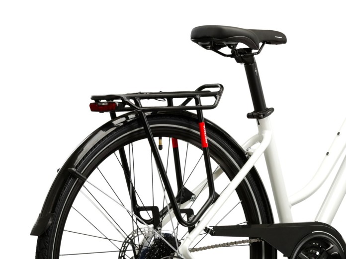 9_Rower trekkingowy 28" KROSS TRANS 3.0 rama M 17" perłowy - czarny R25.jpg