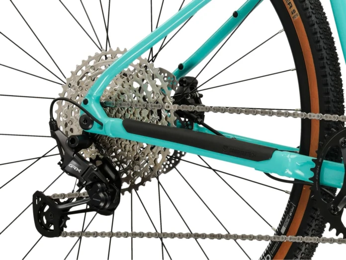 9_Rower 28" Gravel KROSS ESKER 5.0 rama M 19" morski - czarny R26.jpg