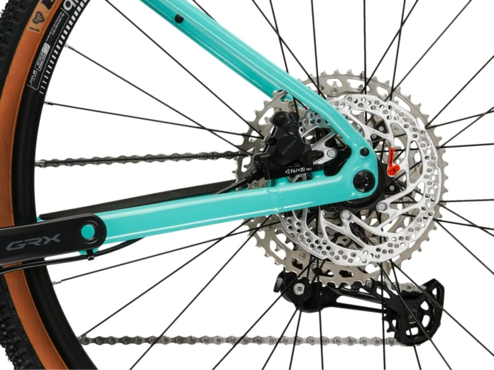 10_Rower 28" Gravel KROSS ESKER 5.0 rama M 19" morski - czarny R26.jpg