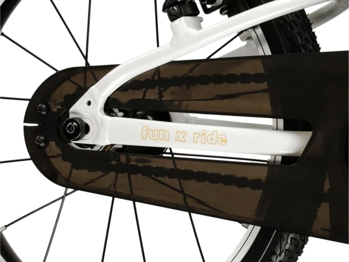 7_Rower dziecięcy 16" KROSS LIFTIE biały - czarny R26.jpg