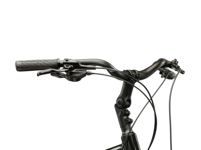 4_Rower trekkingowy 28" KROSS TRANS 7.0 rama M 19" czarny - srebrny R26.jpg